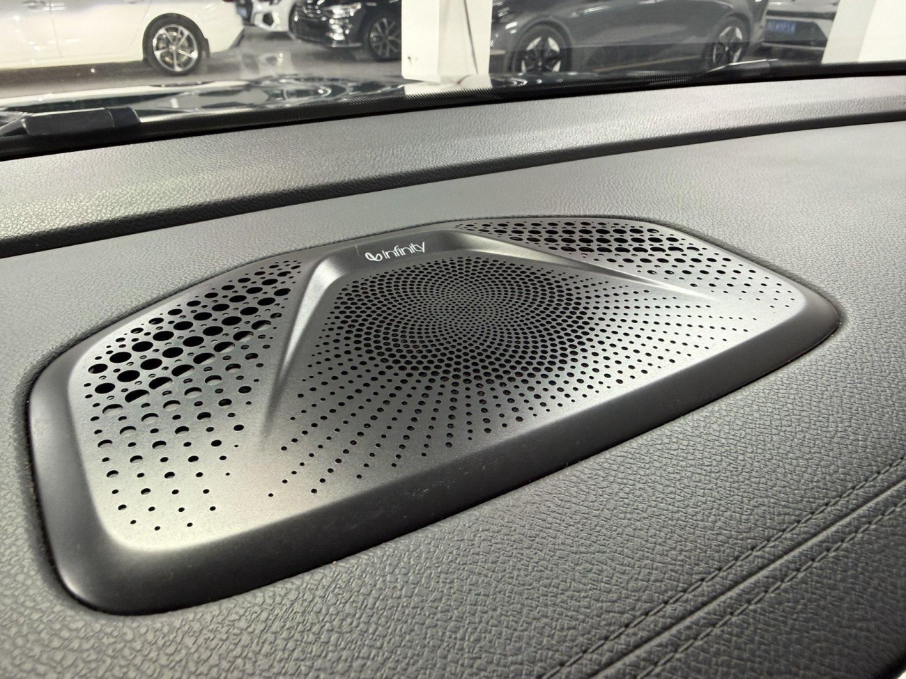 Geely Xingyue L 2025