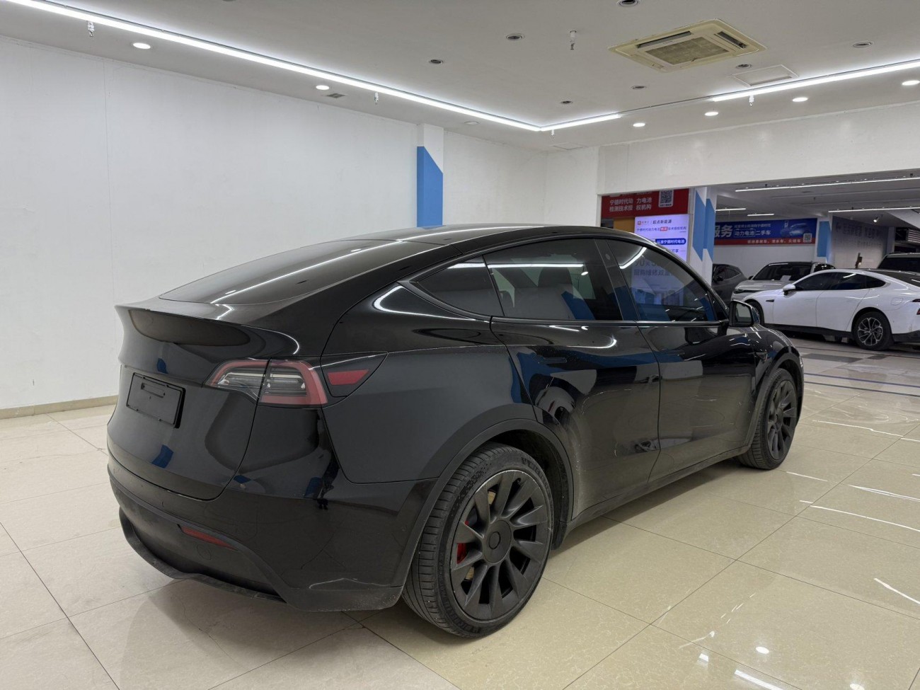 Tesla Model Y 2021