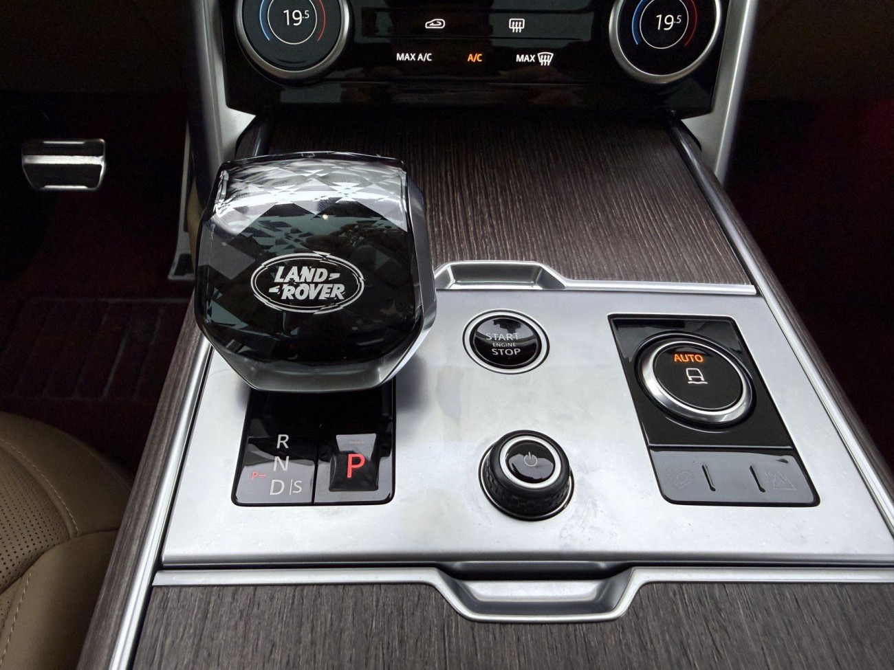 Land Rover Range Rover 2023