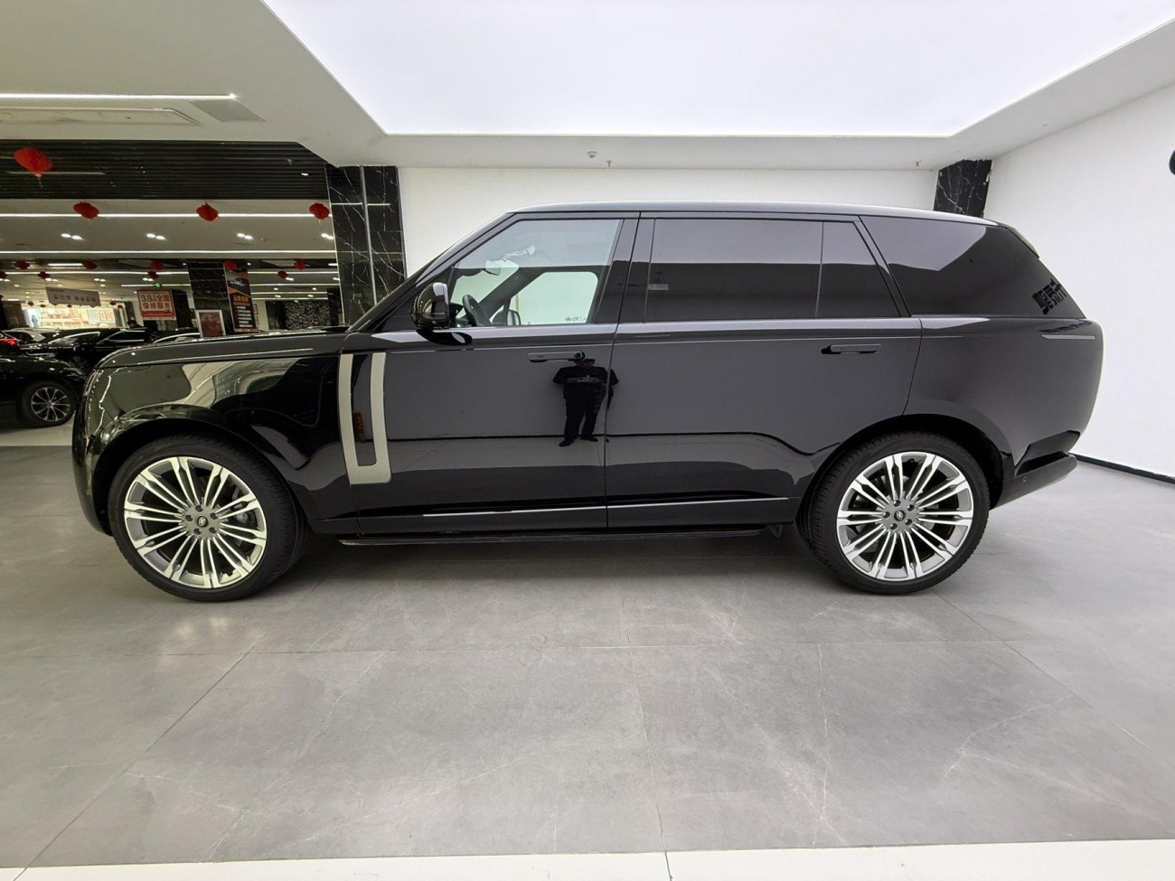 Land Rover Range Rover 2023