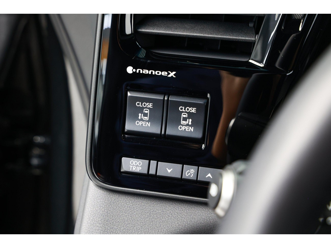 Lexus LM 350h 2024