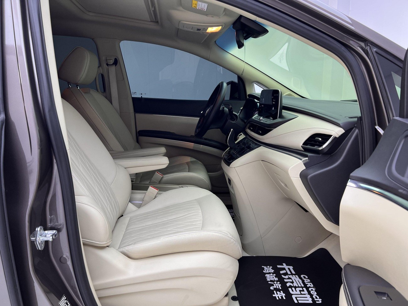 Buick GL8 2025