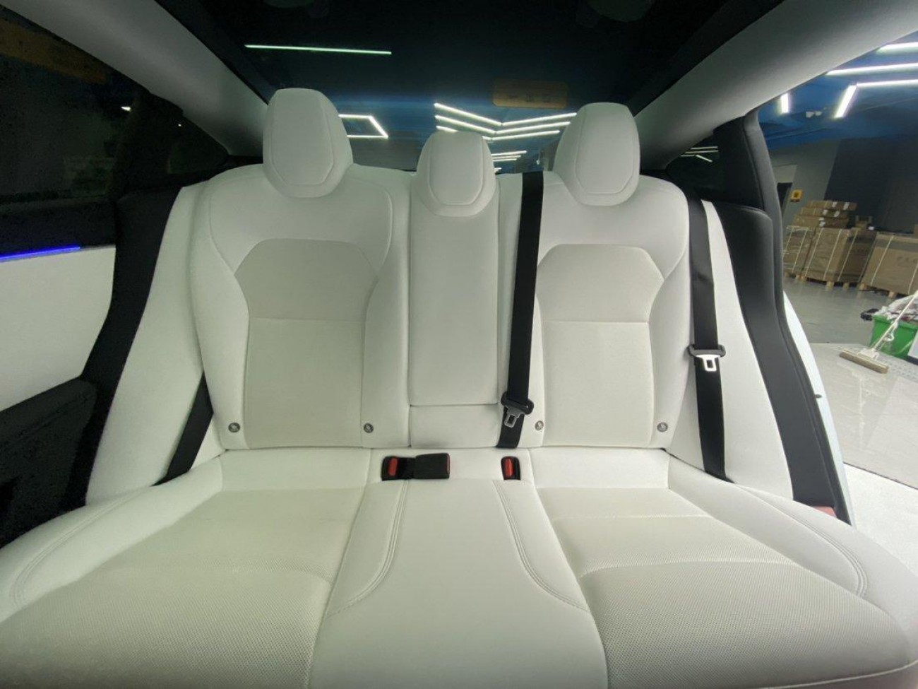 Tesla Model 3 2024