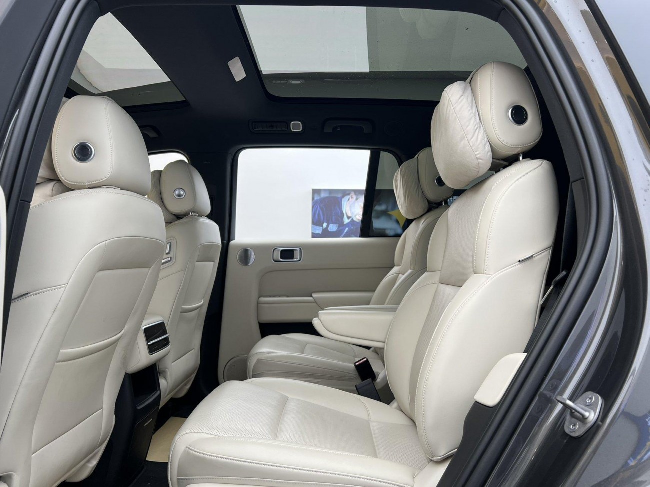 Li Auto L8 2023