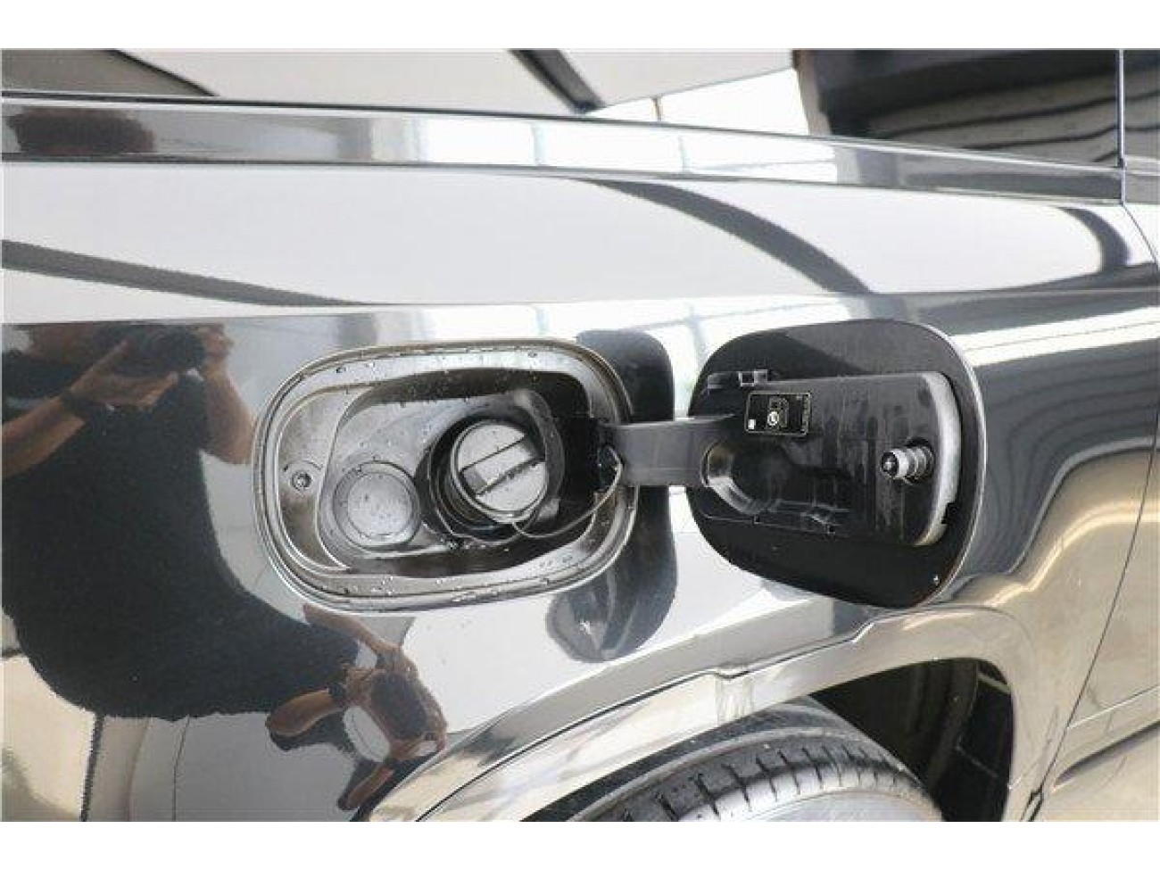 Land Rover Defender 2023