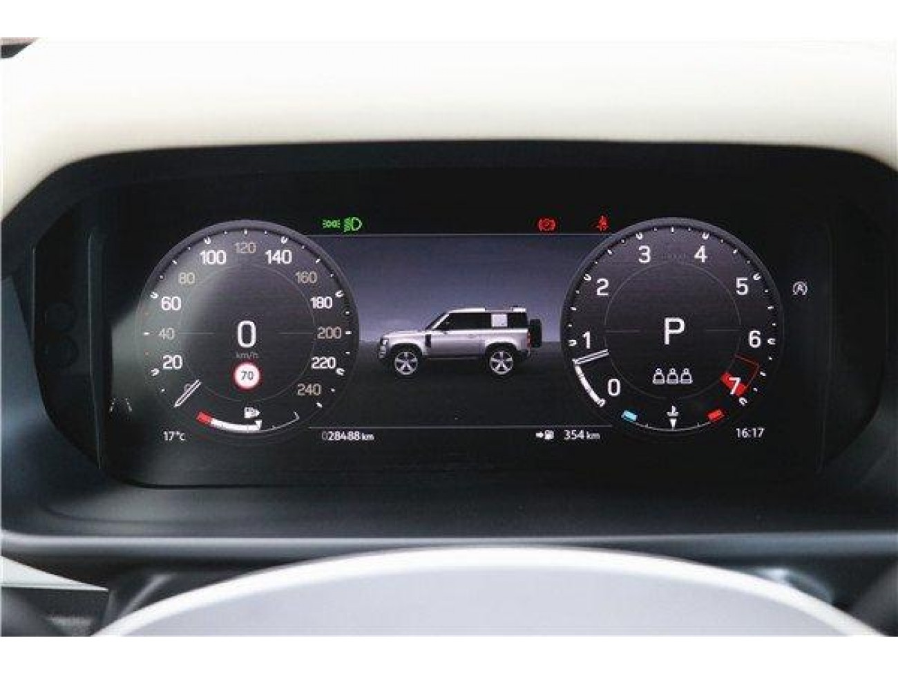 Land Rover Defender 2023