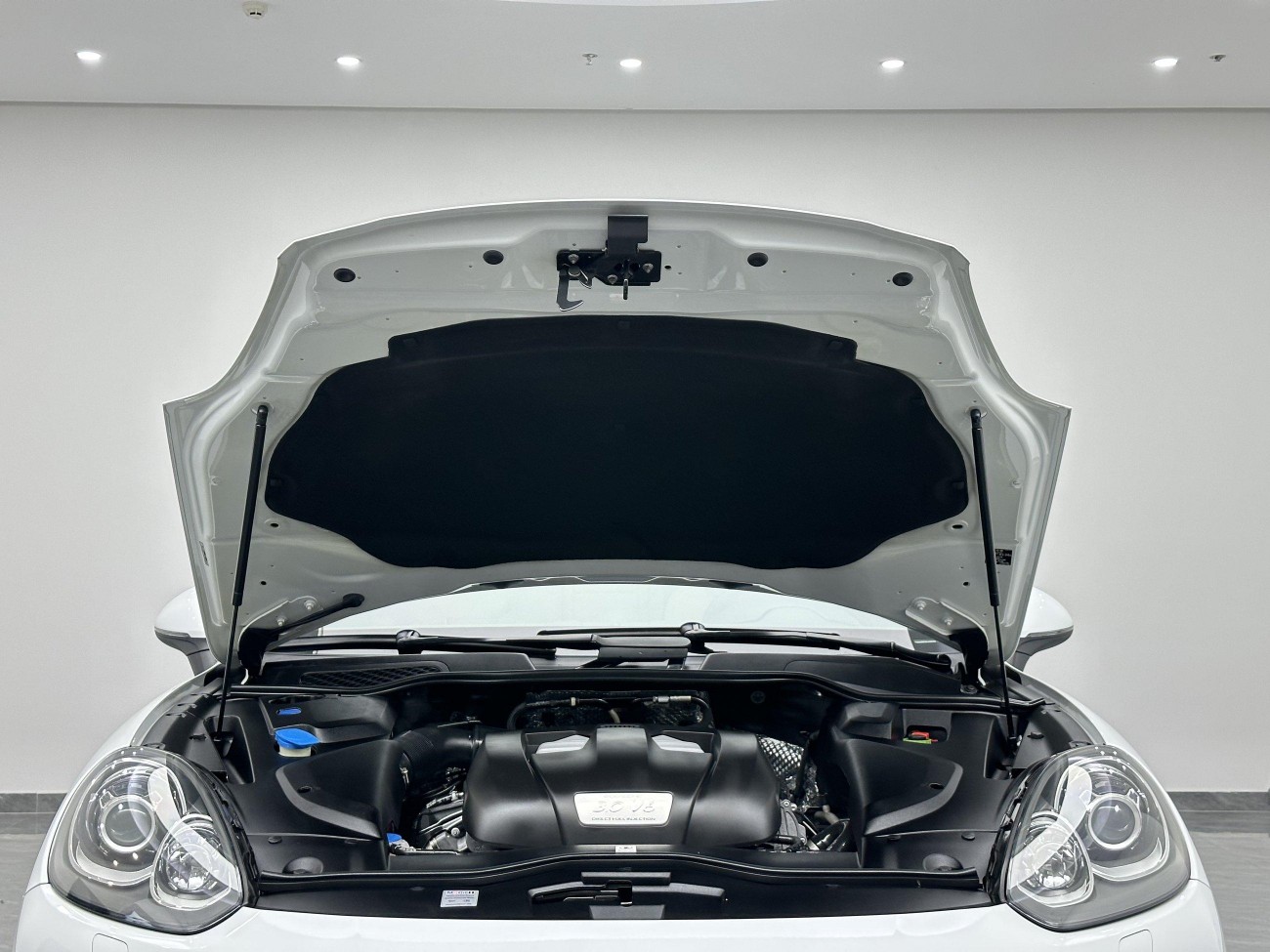 Porsche Cayenne 2016