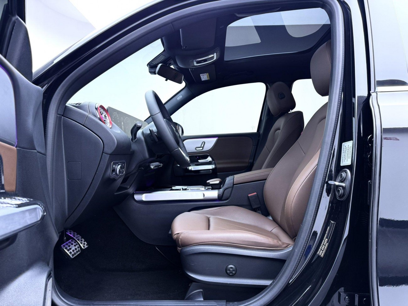 Mercedes-Benz GLB 2023