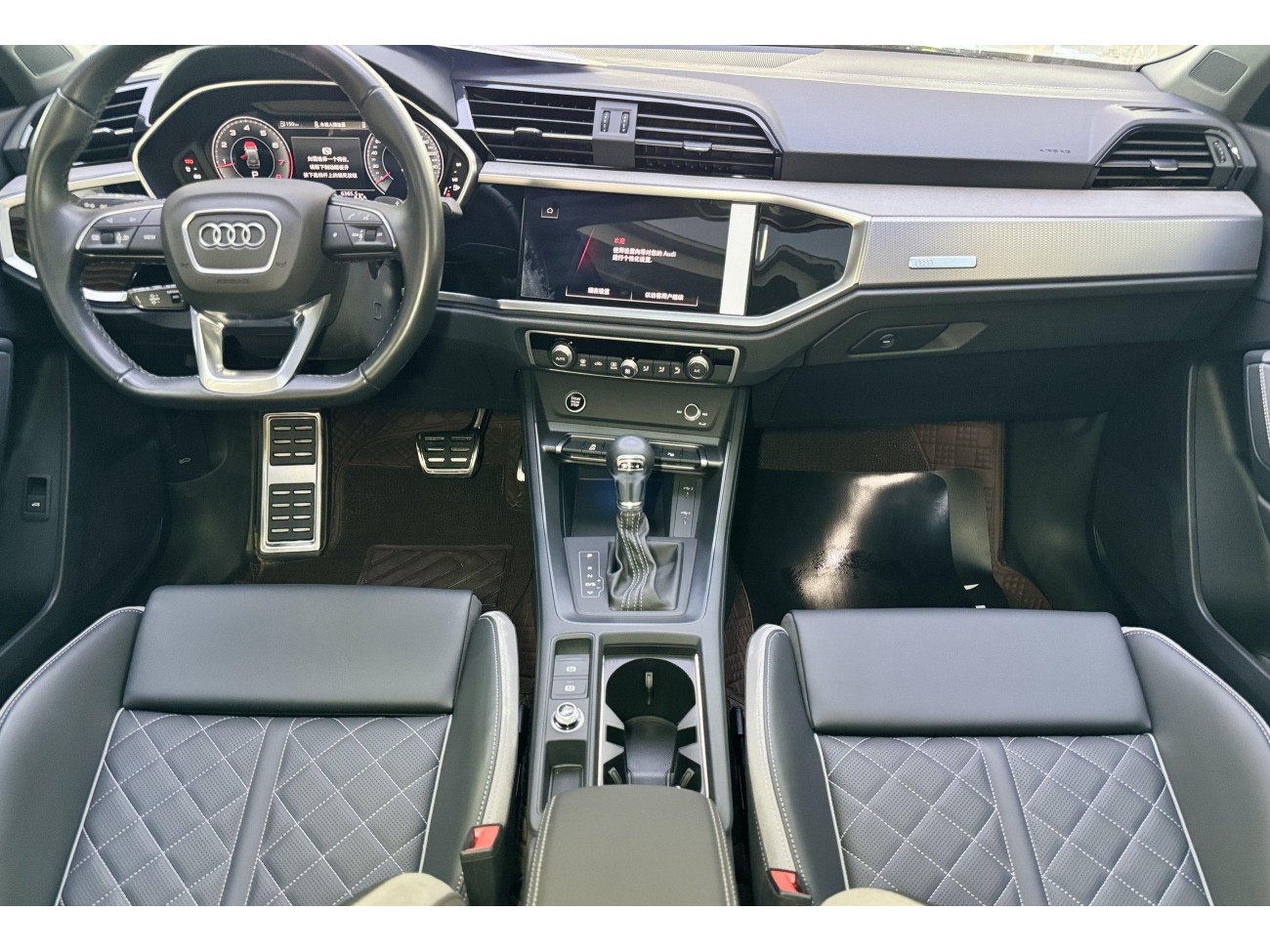 Audi Q3 35 TFSI 2024