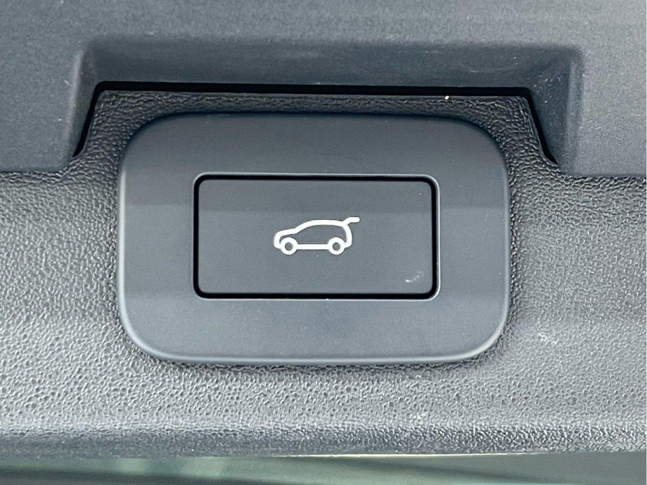 Land Rover Discovery 2023