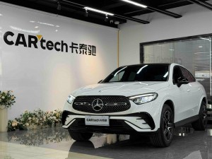 Mercedes-Benz GLC 260 4MATIC 2025