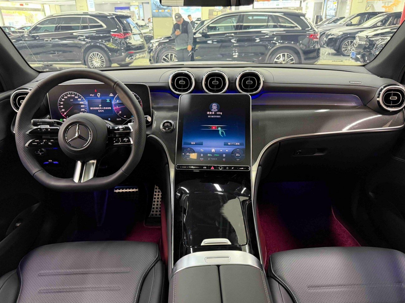 Mercedes-Benz GLC 260 4MATIC 2025