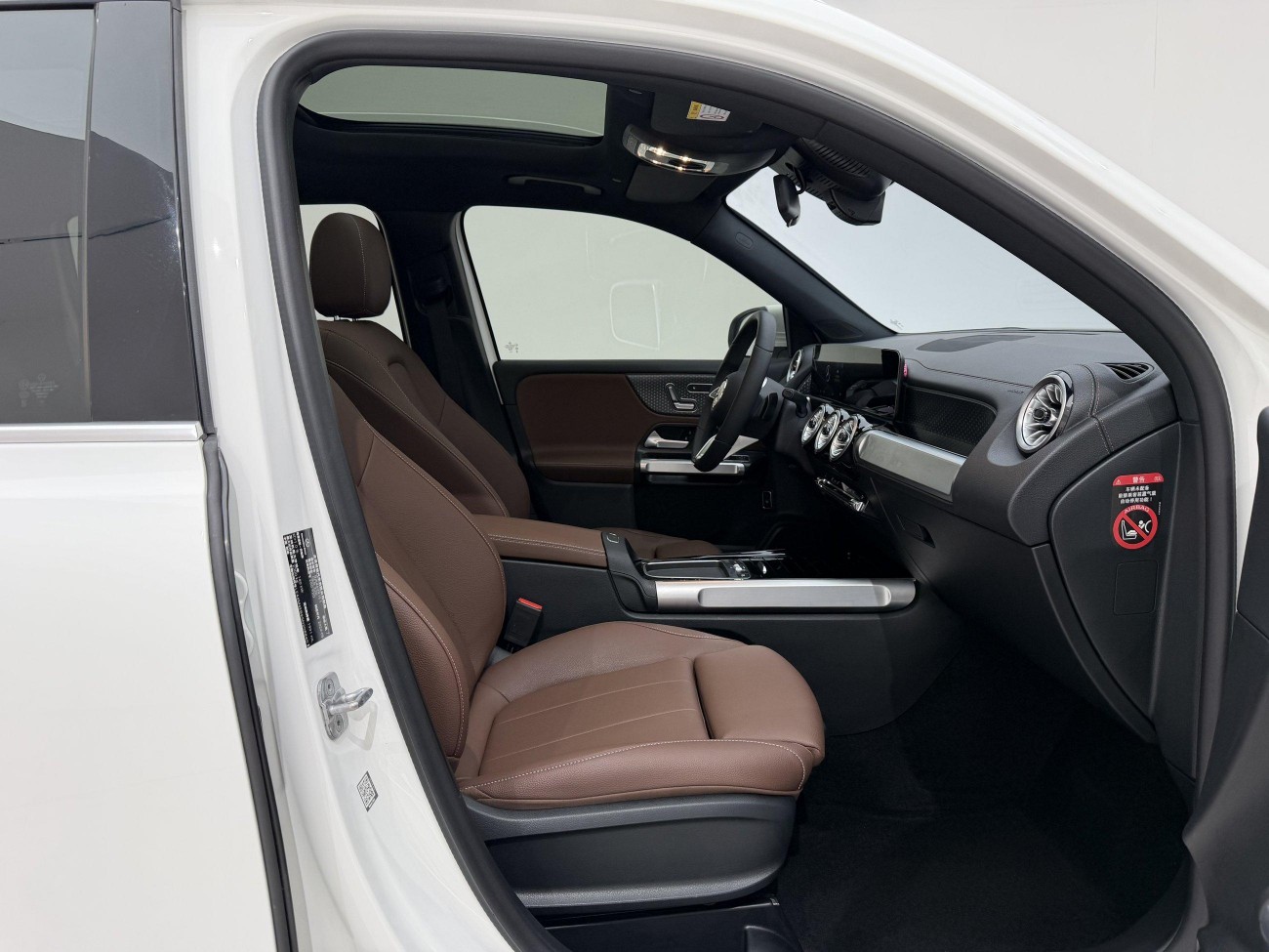 Mercedes-Benz GLB 2024