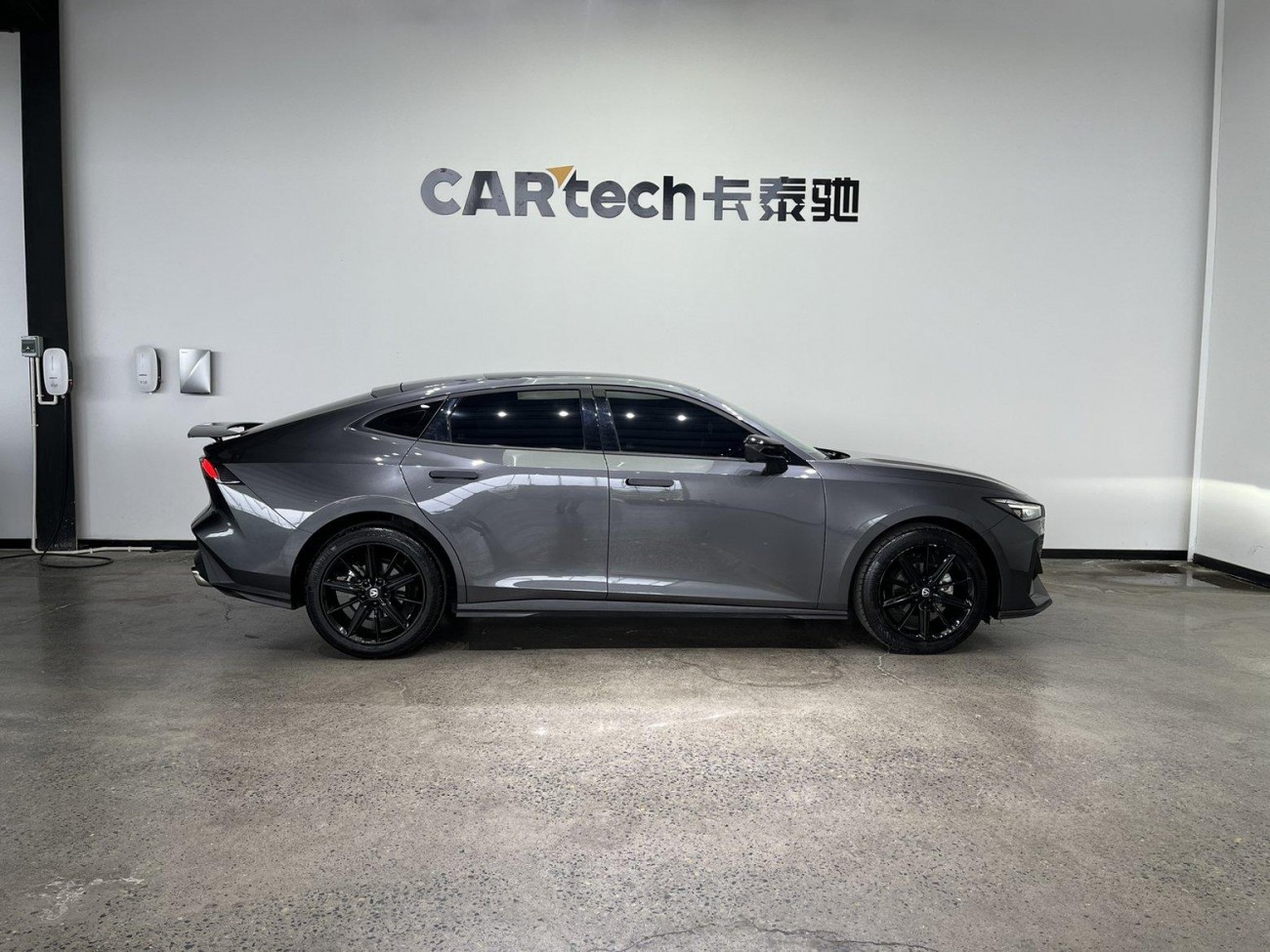 Changan UNI-V 2024