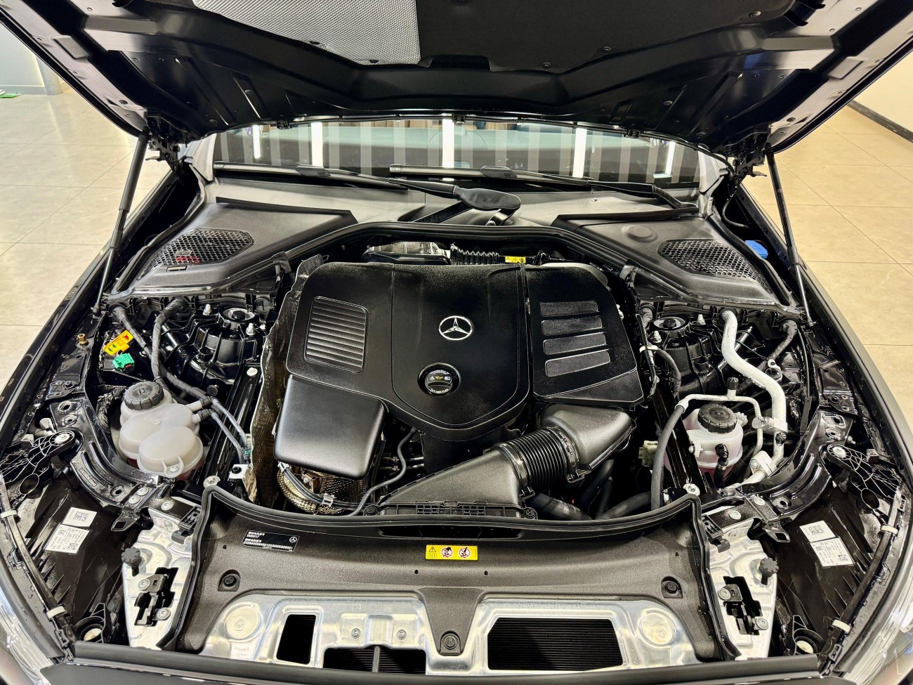 Mercedes-Benz E 350 e 2024