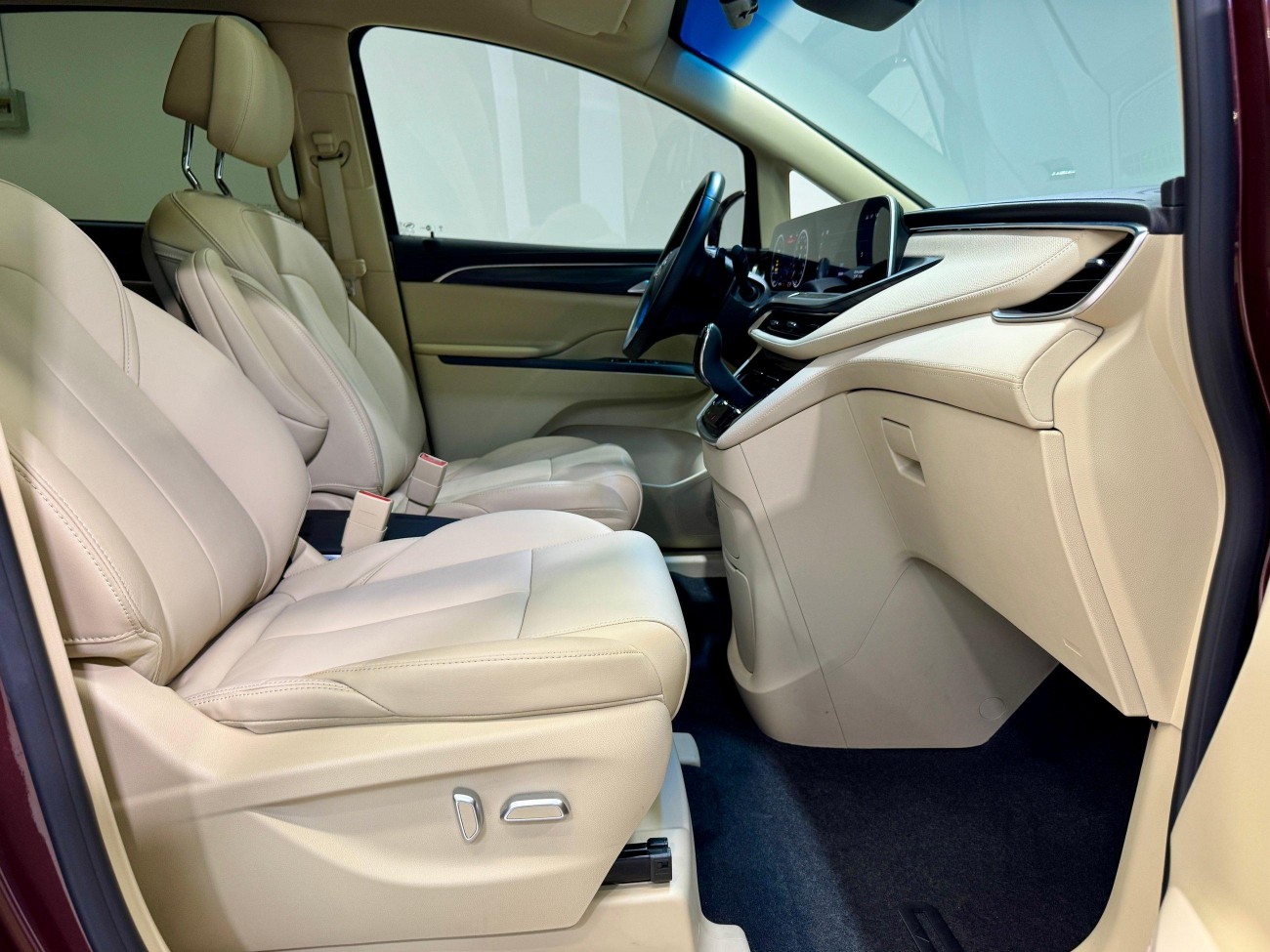 Buick GL8 2023