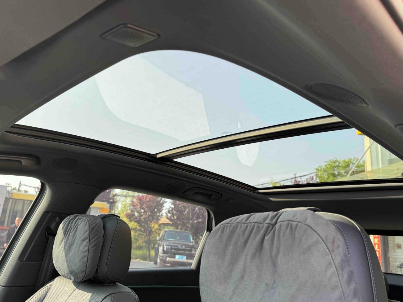 Hongqi HS6 2026