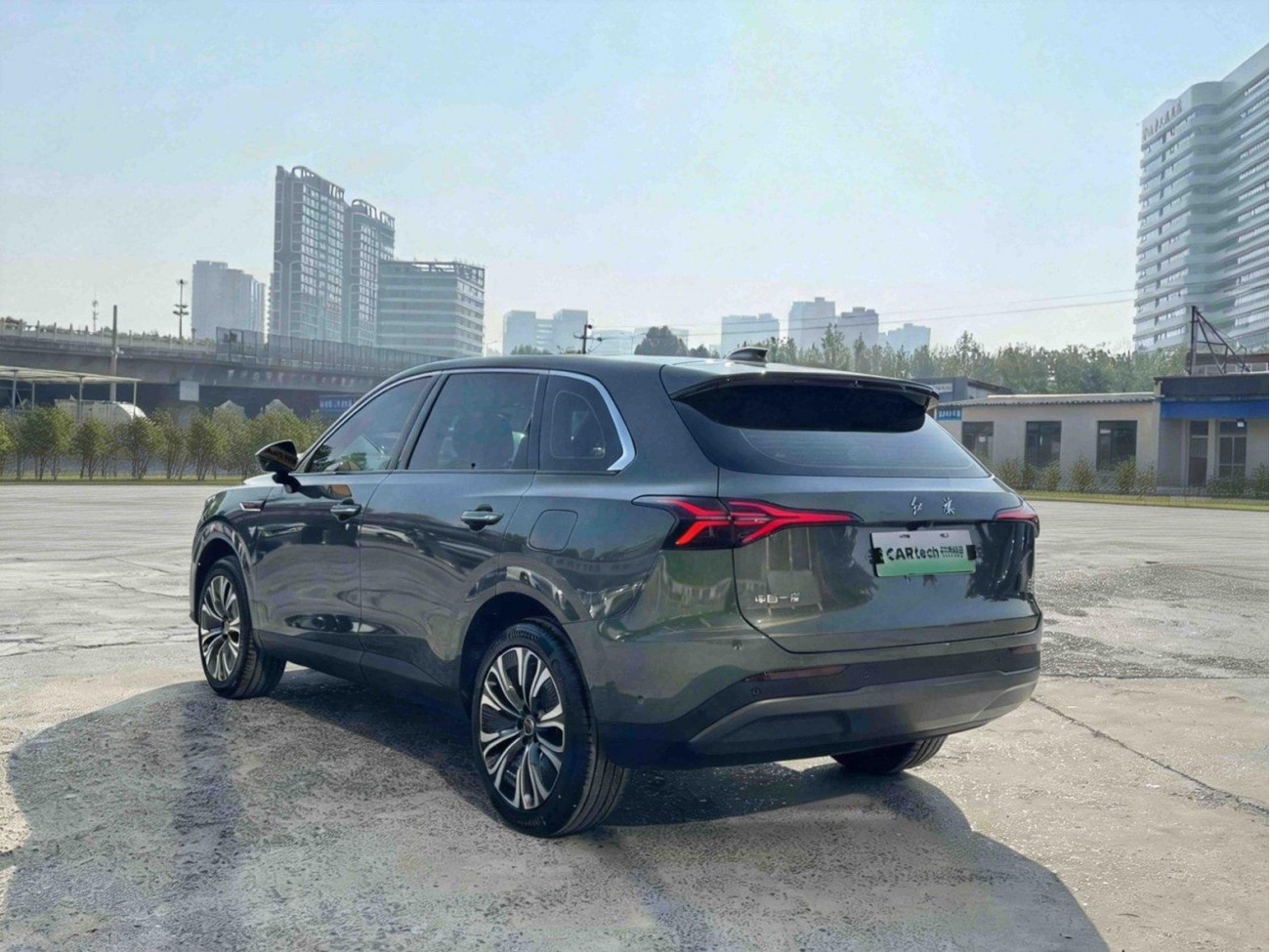 Hongqi HS6 2026