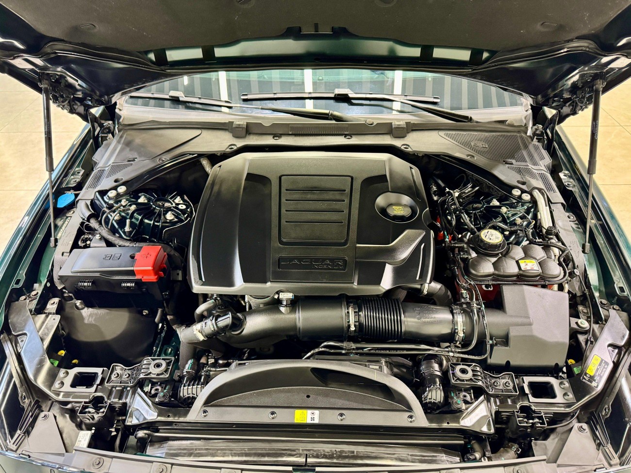 Jaguar XEL 2023