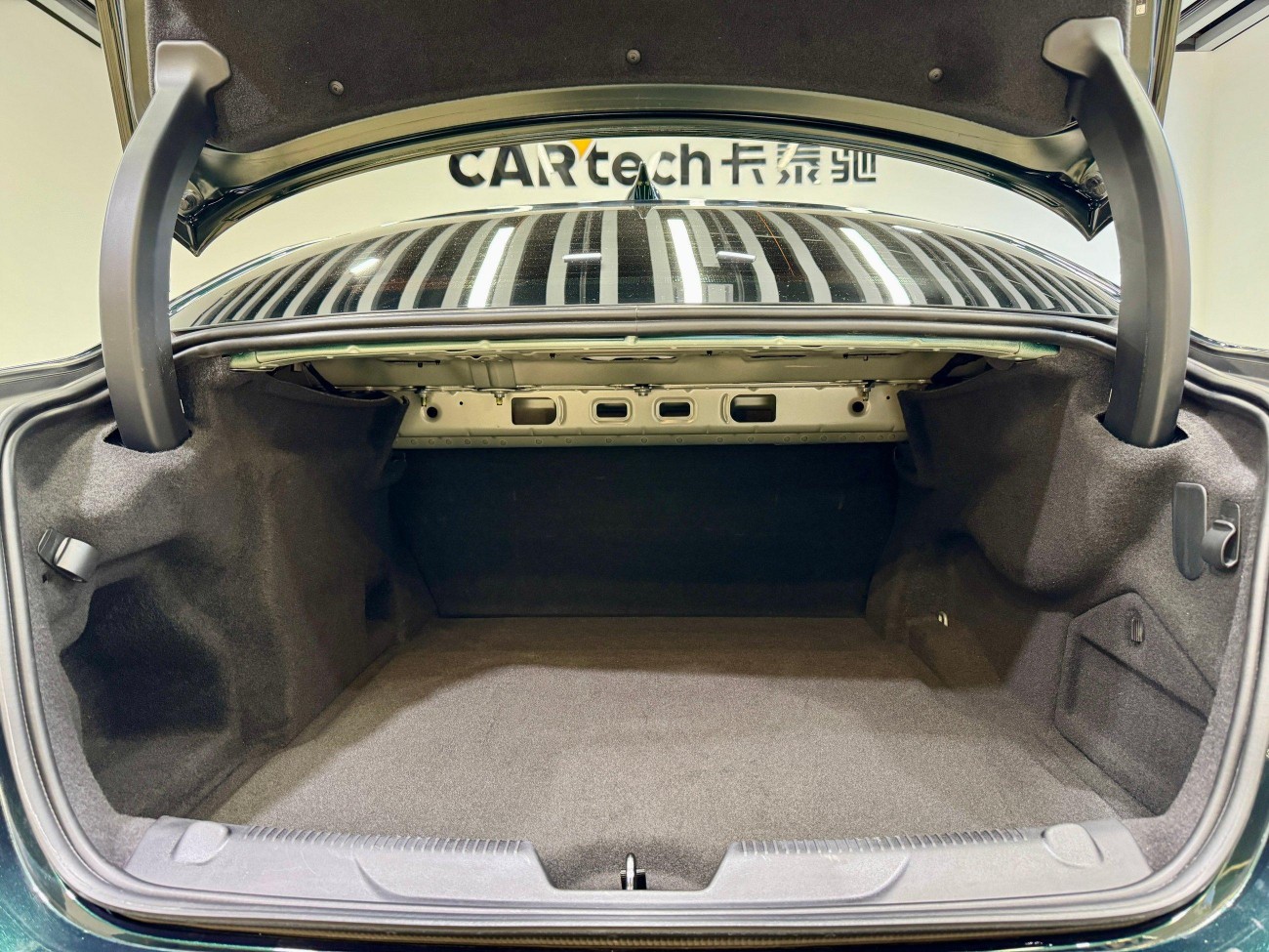 Jaguar XEL 2023