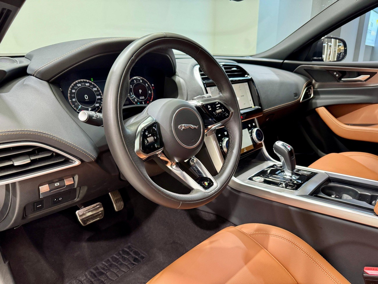 Jaguar XEL 2023