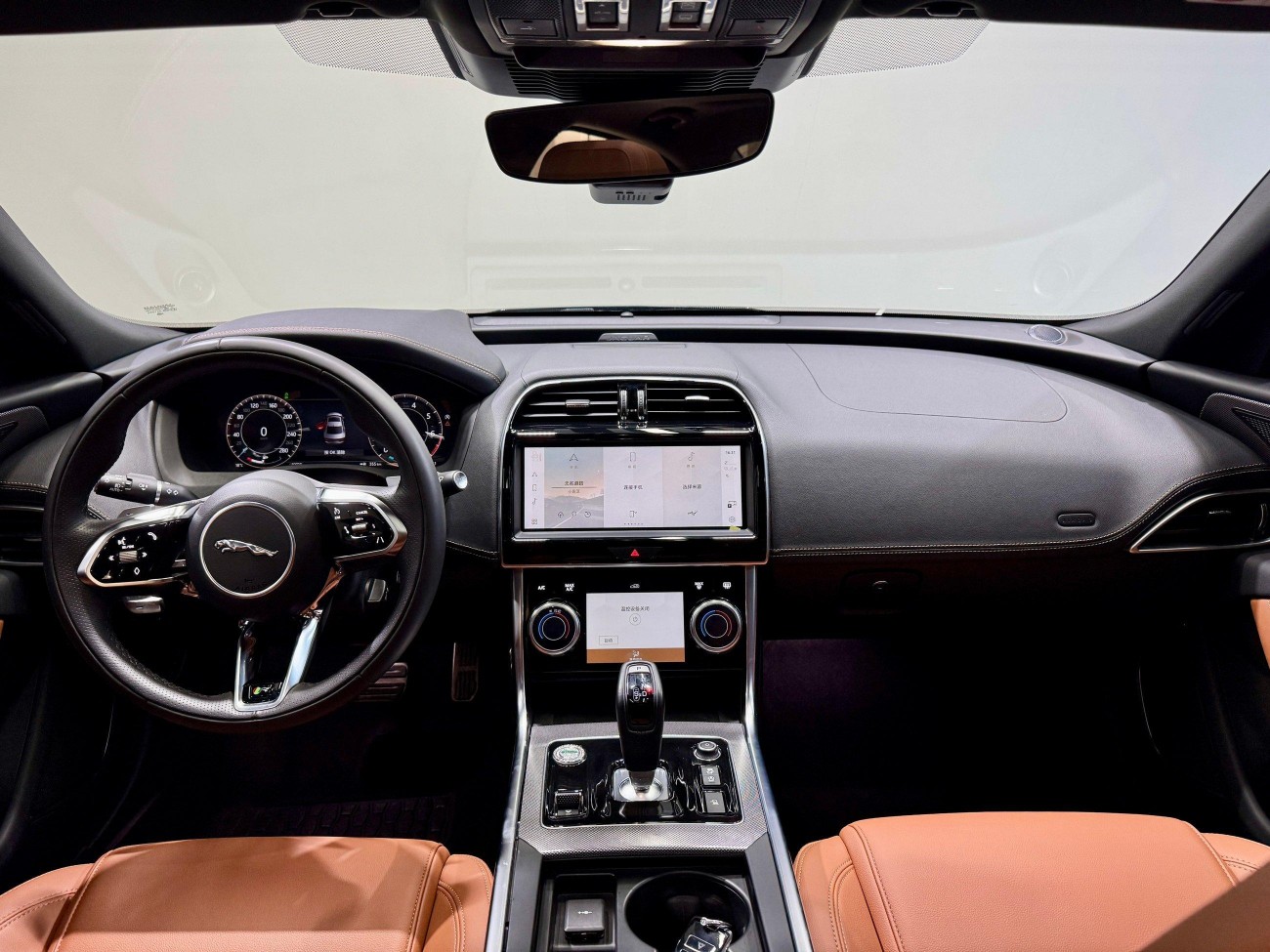 Jaguar XEL 2023