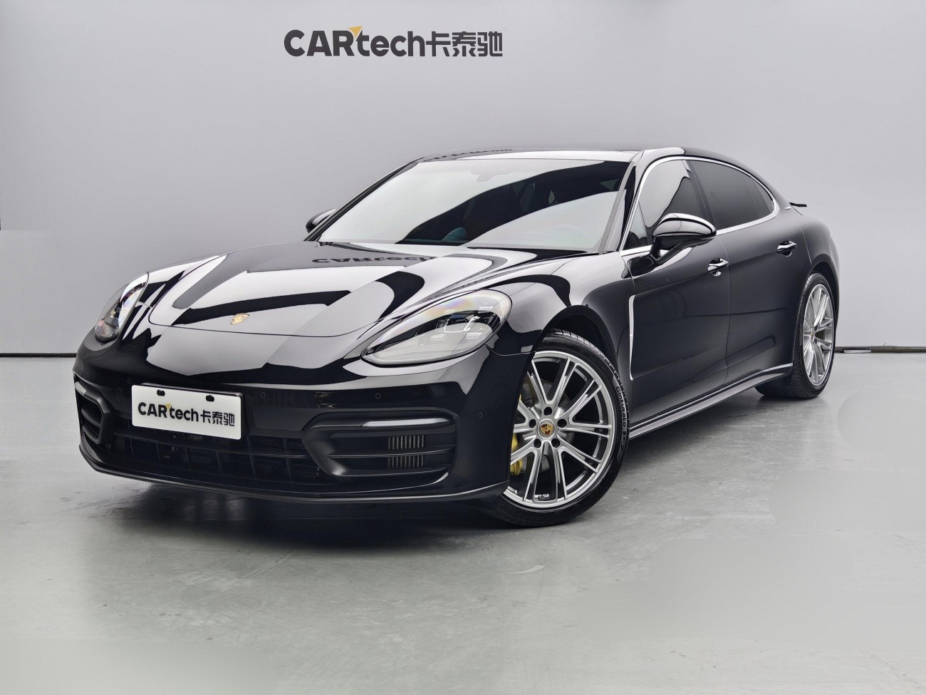 Porsche Panamera 2023