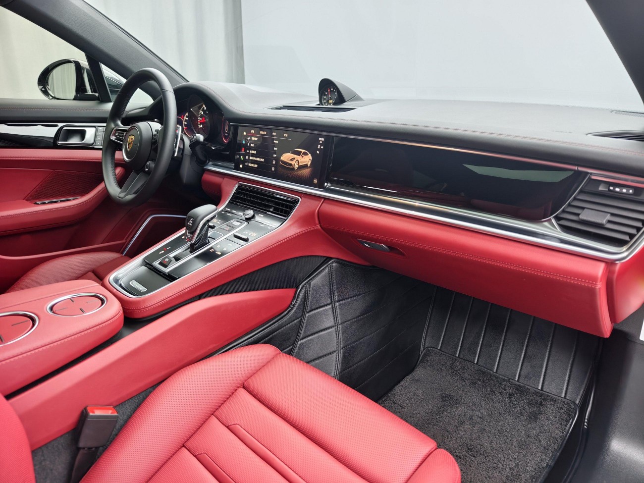 Porsche Panamera 2023