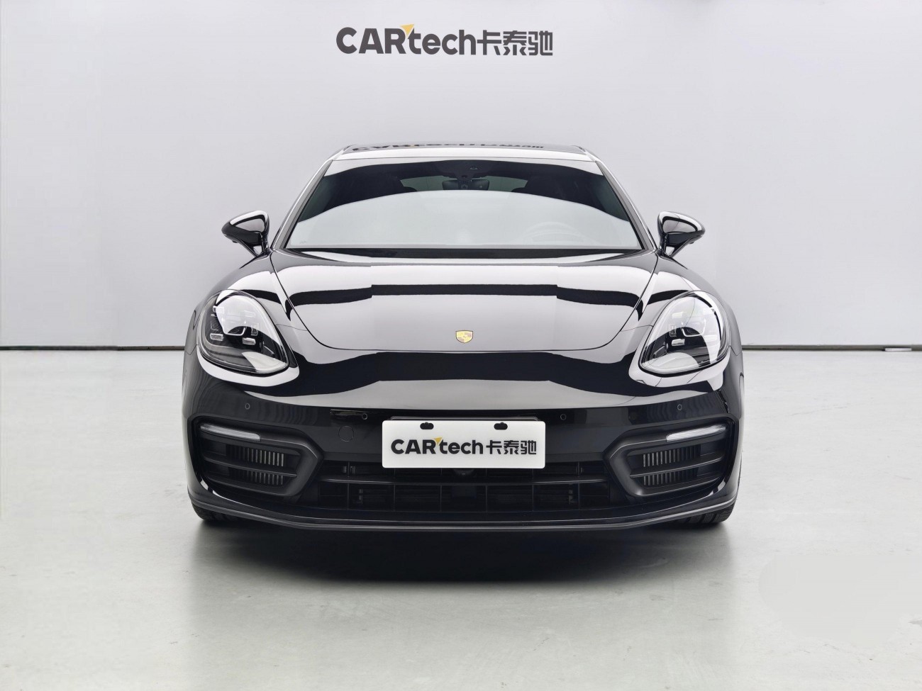 Porsche Panamera 2023