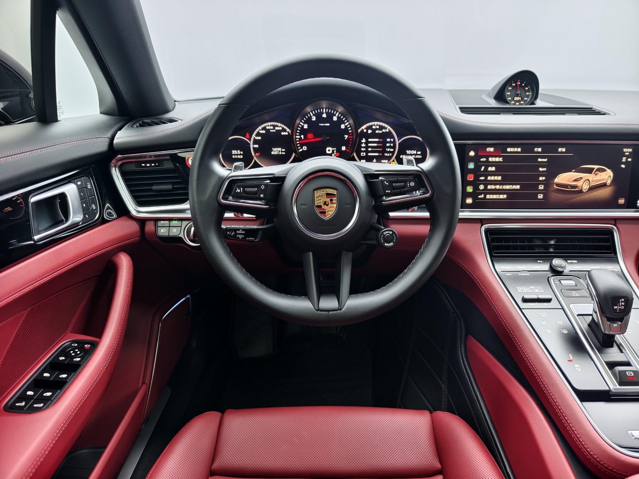 Porsche Panamera 2023