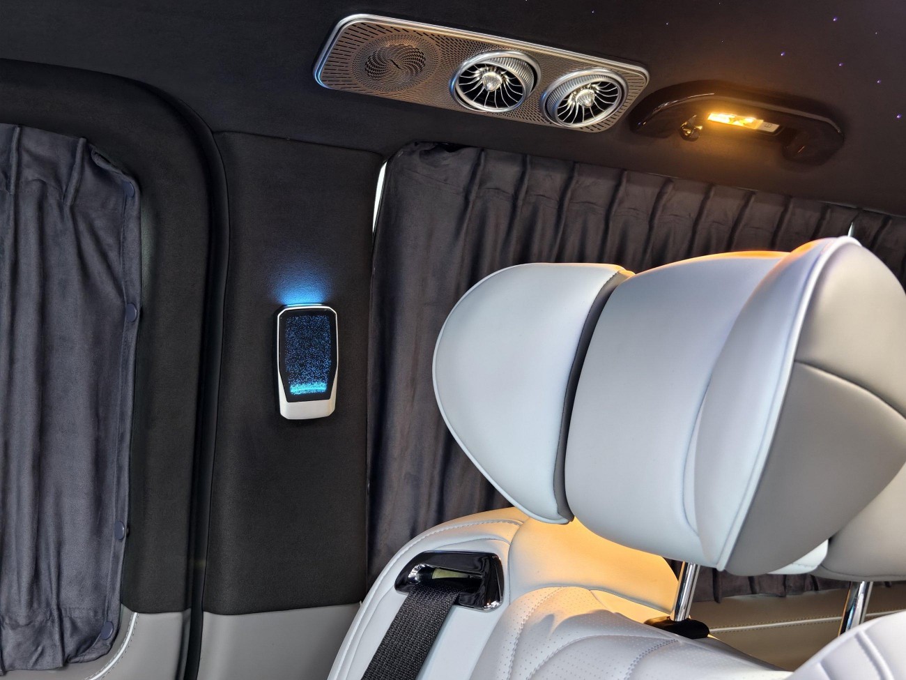 Mercedes-Benz 2023 2024
