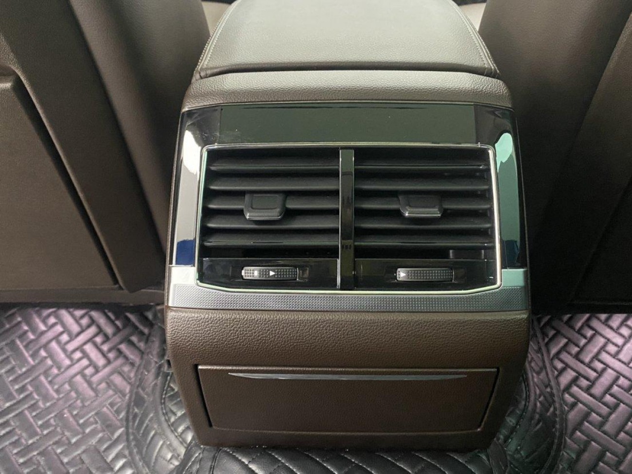 Volkswagen Phideon 2021