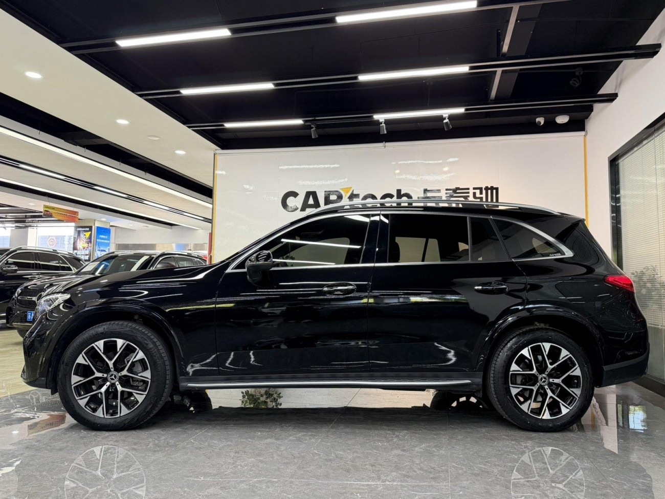Mercedes-Benz GLC 260 L 2024