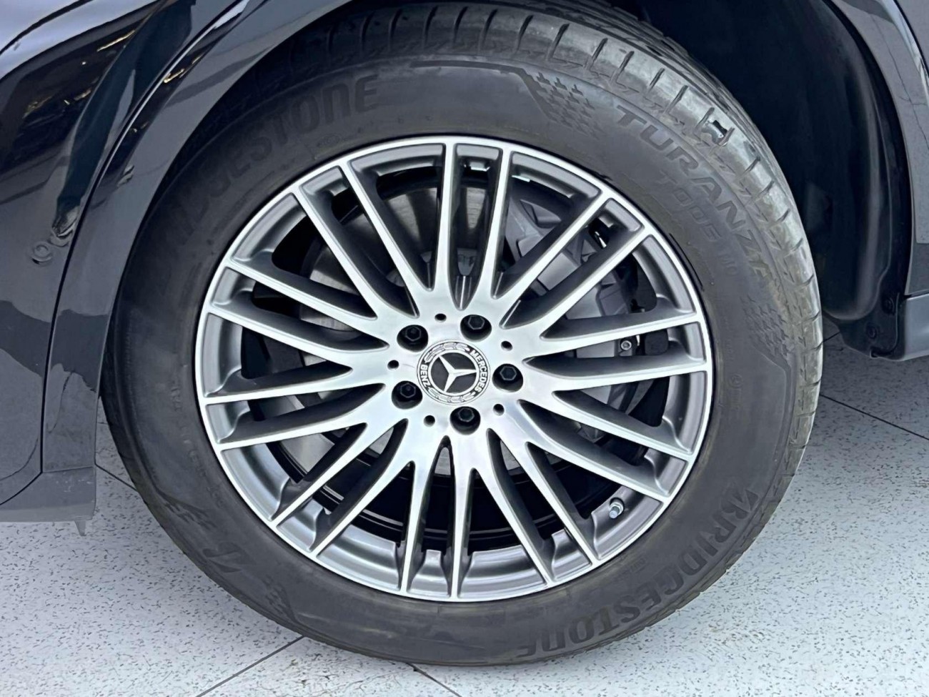 Mercedes-Benz GLC 300 L 2024