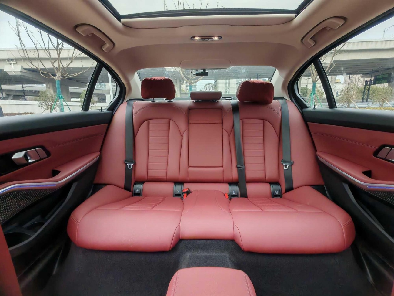 BMW 325Li 2021
