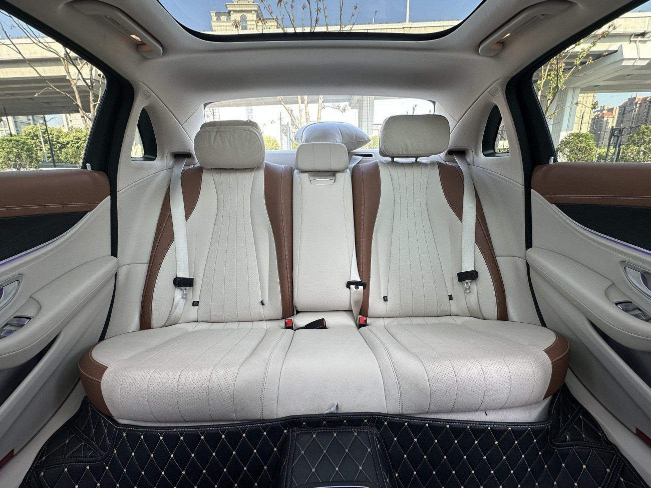 Mercedes-Benz E 300 L 2021