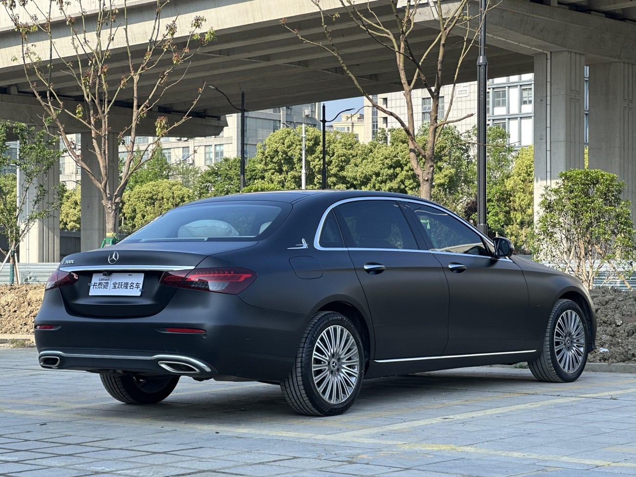 Mercedes-Benz E 300 L 2021