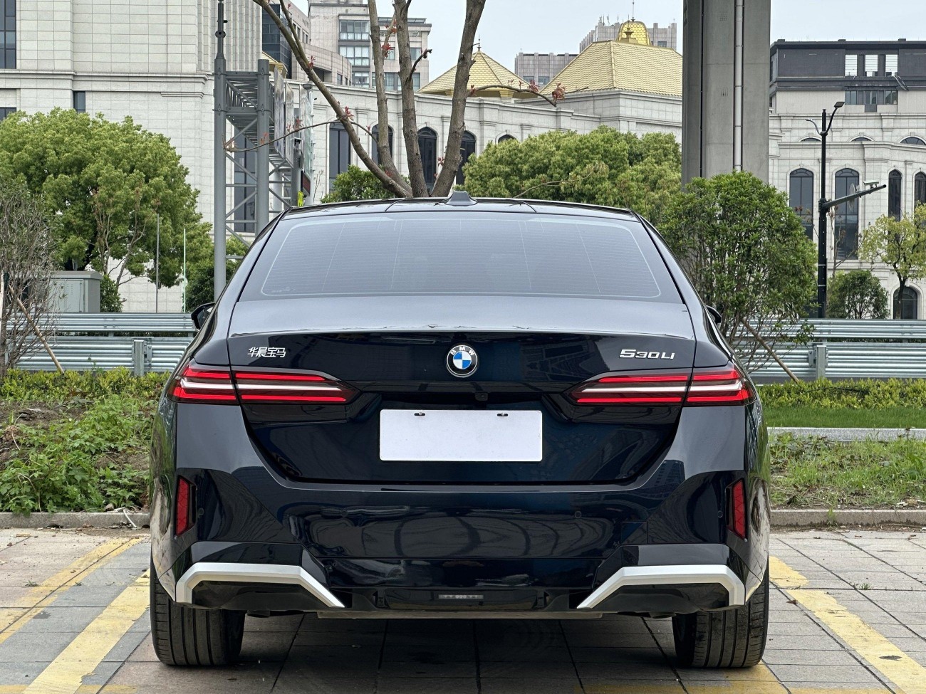 BMW 530Li 2024