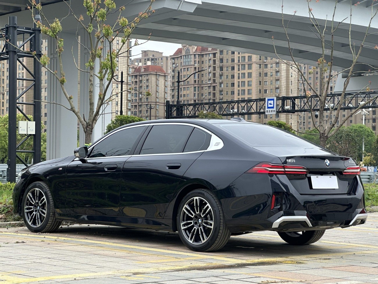 BMW 530Li 2024