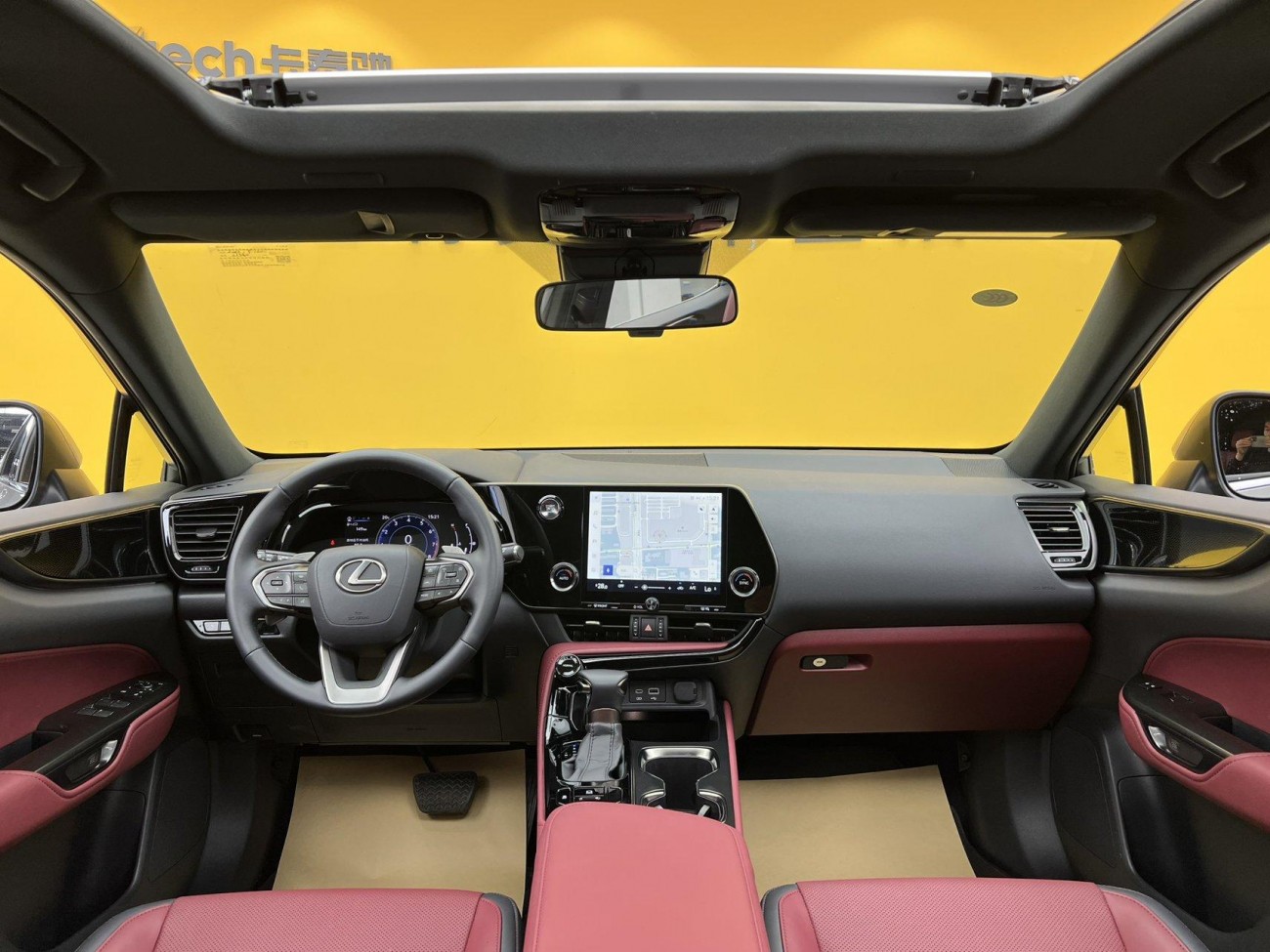 Lexus NX 200 2025