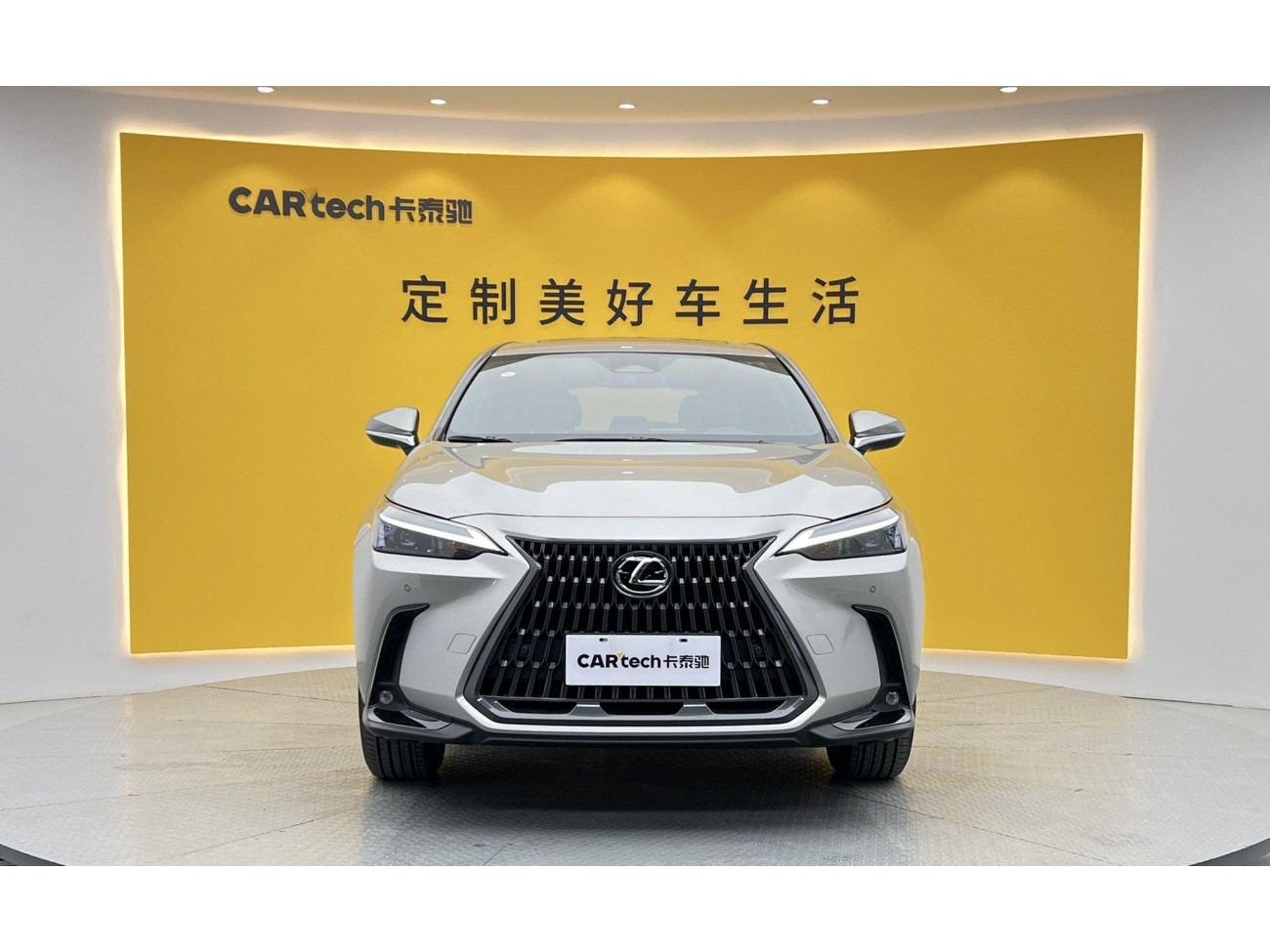 Lexus NX 200 2025