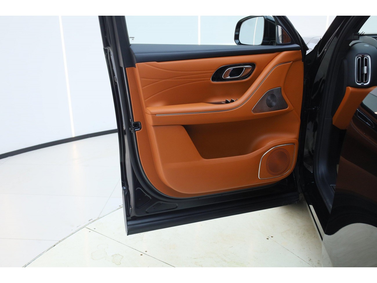 Geely Galaxy M9 2025