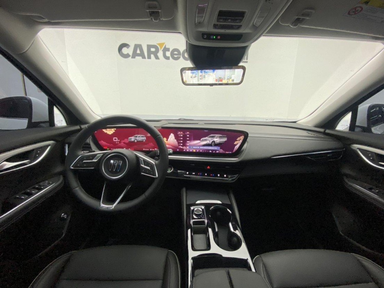 Buick Envision Plus 2024