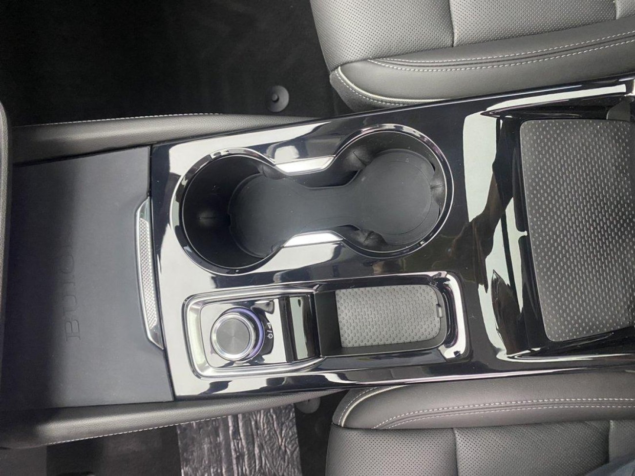 Buick Envision Plus 2024