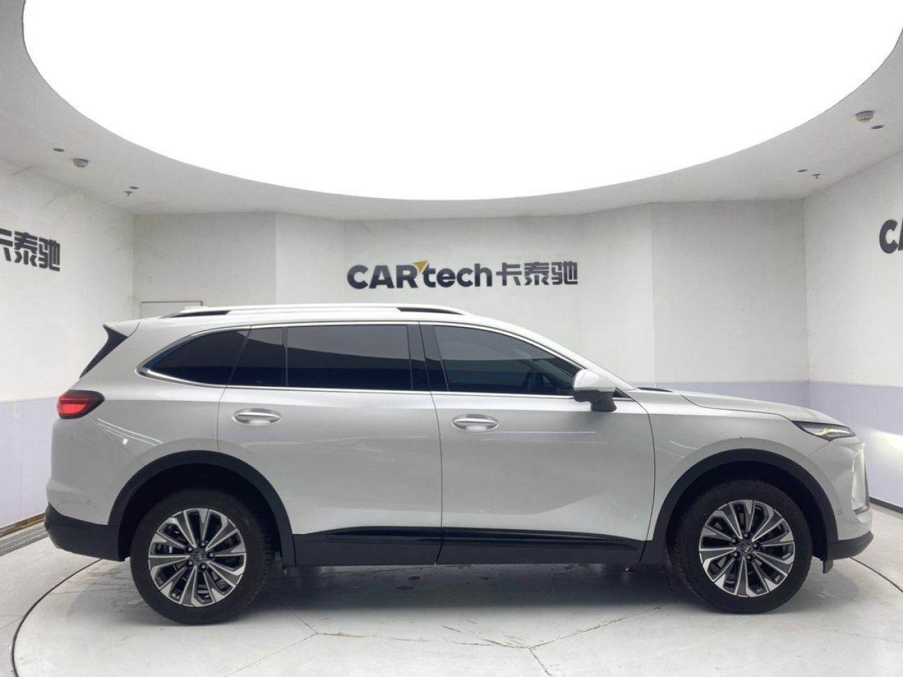Buick Envision Plus 2024