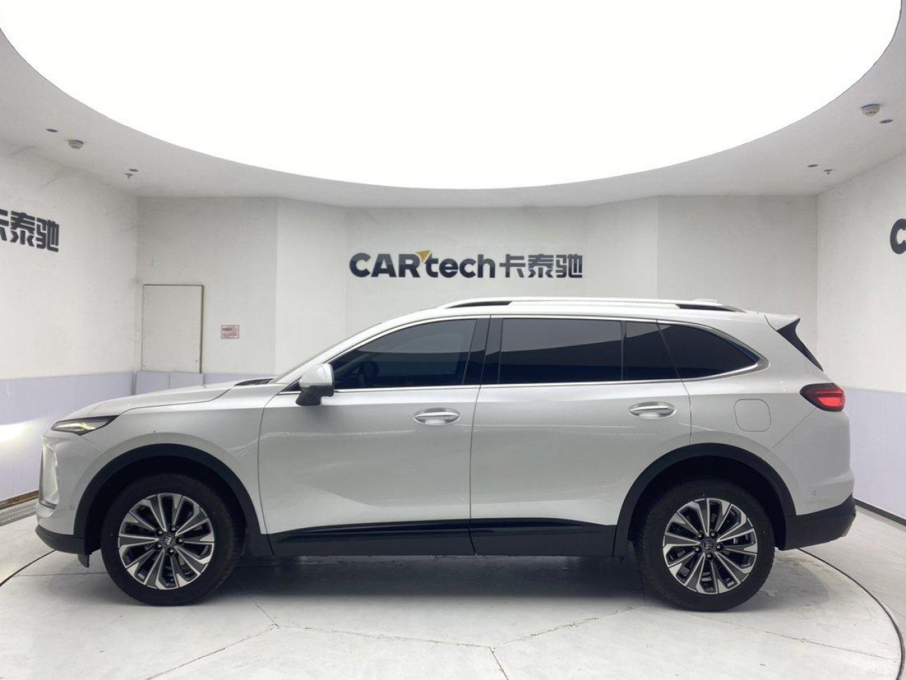 Buick Envision Plus 2024