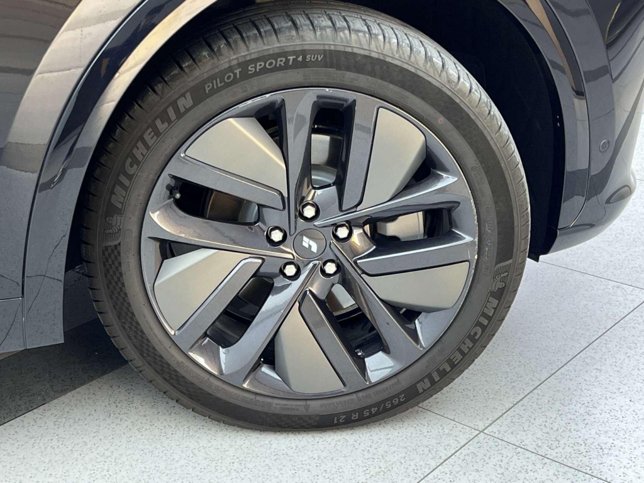 Li Auto L7 2024