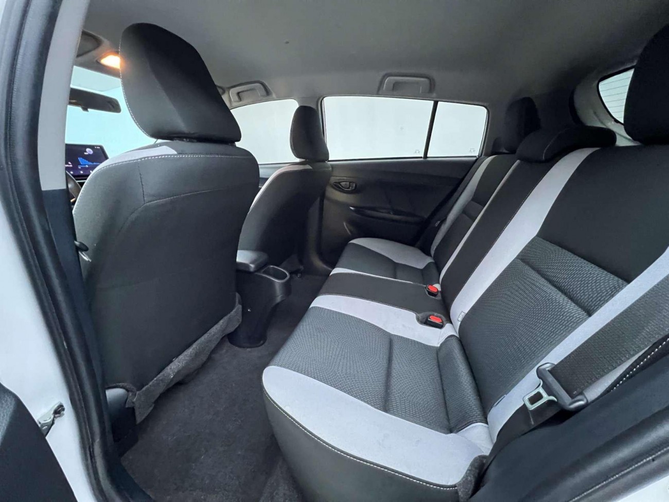Toyota YARiS L 2022