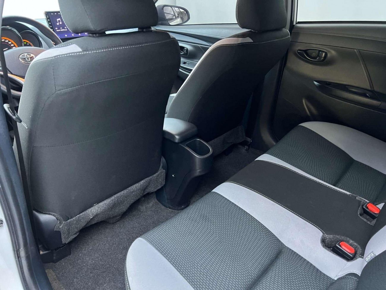 Toyota YARiS L 2022