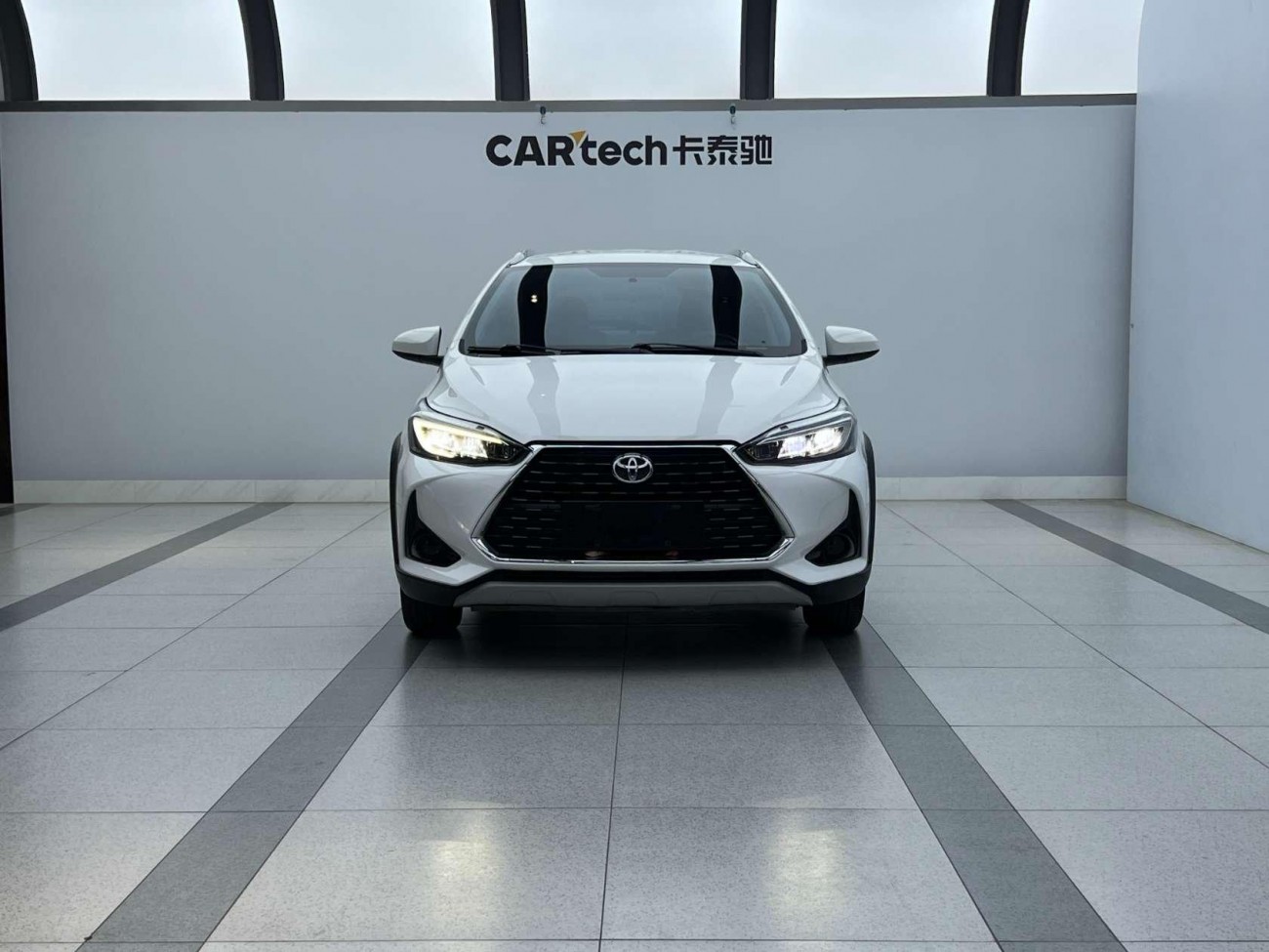 Toyota YARiS L 2022